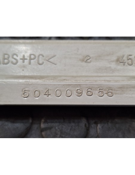 [111105] PLASTICO - IVECO STRALIS (AS) (01/2012 - 01/2019)