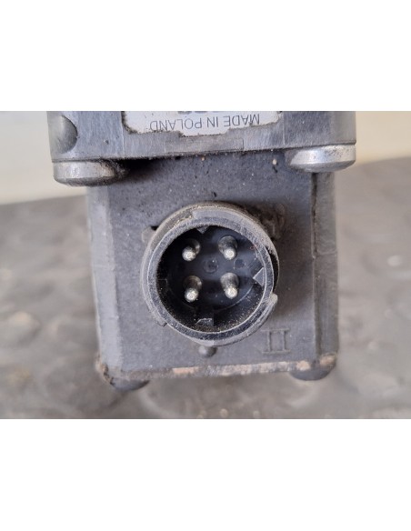 [110973] VALVULA SUSPENSION TRASERA - IVECO STRALIS (AS) (01/2012 - 01/2019)