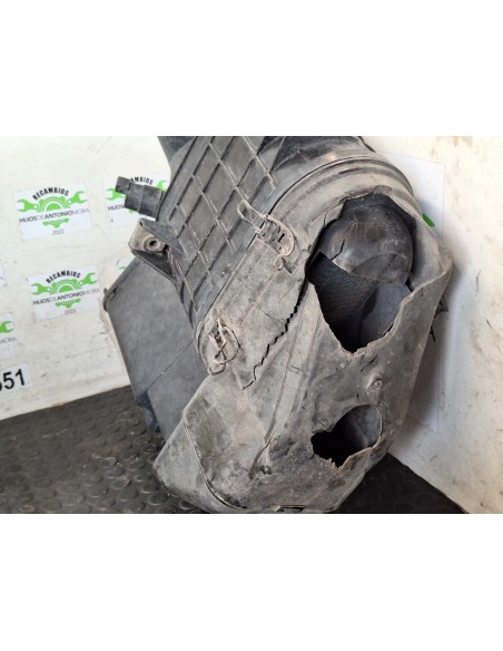 [110941] CAJA FILTRO AIRE - IVECO EUROCARGO TECTOR (01/2001 - 12/2003)