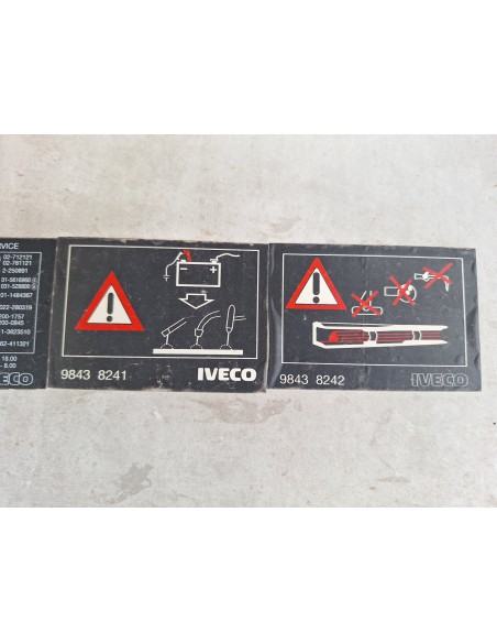 [110925] CALANDRA DELANTERA - IVECO EUROCARGO TECTOR (01/2001 - 12/2003)