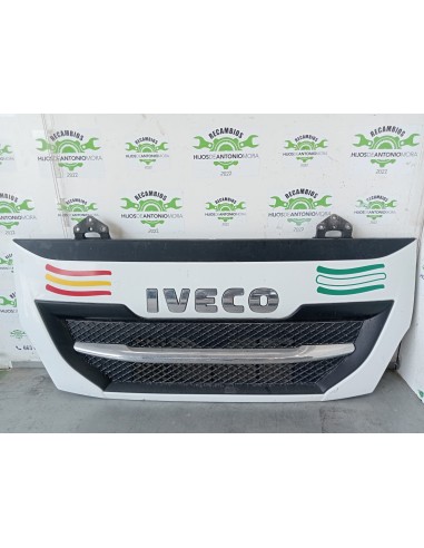 [110880] CALANDRA DELANTERA - IVECO STRALIS...