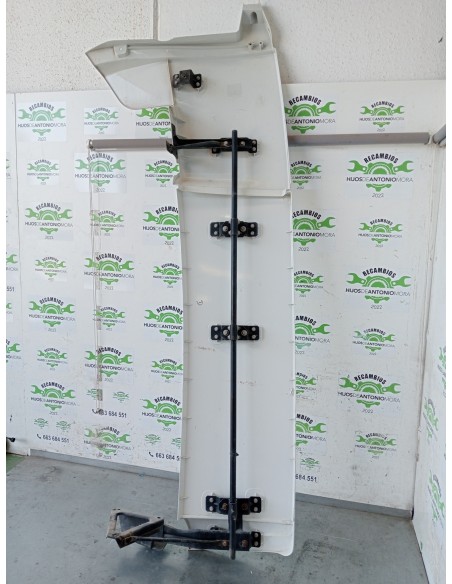 [110879] SPOILER CABINA DERECHO - IVECO STRALIS (AS) (01/2012 - 01/2019)