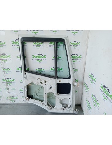 [110877] PUERTA DELANTERA IZQUIERDA - IVECO...