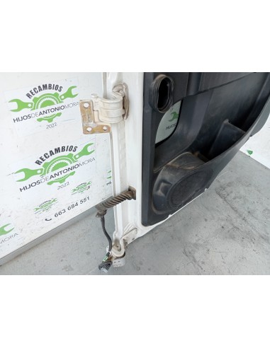 [110864] PUERTA DELANTERA DERECHA - IVECO...