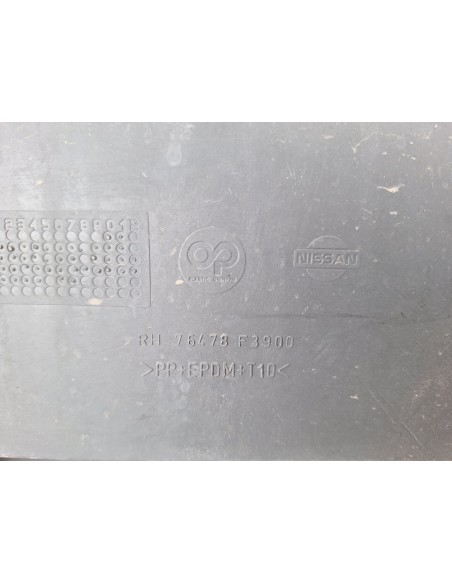 [110850] ESTRIBO DELANTERO DERECHO - NISSAN CABSTAR -09.06 (01/2006 - 12/2013)