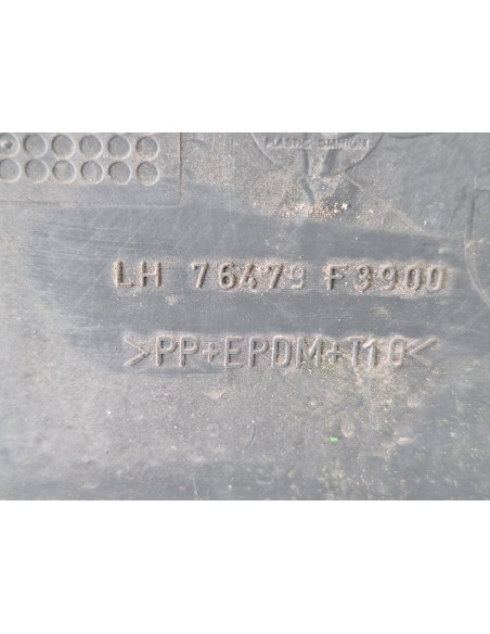 [110849] ESTRIBO DELANTERO IZQUIERO - NISSAN CABSTAR -09.06 (01/2006 - 12/2013)