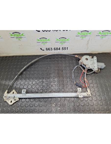 [110816] ELEVALUNAS DELANTERO IZQUIERDO - NISSAN L-60.14
