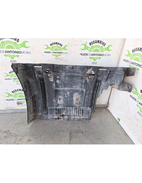 [110805] GUARDABARROS BAJO CABINA DERECHO - RENAULT PREMIUM ROUTE -2006 (01/2005 - 01/2013)