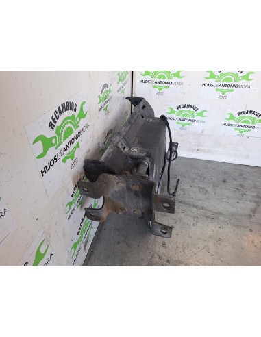 [110805] GUARDABARROS BAJO CABINA DERECHO -...