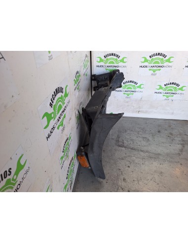 [110805] GUARDABARROS BAJO CABINA DERECHO -...