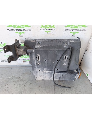 [110805] GUARDABARROS BAJO CABINA DERECHO -...