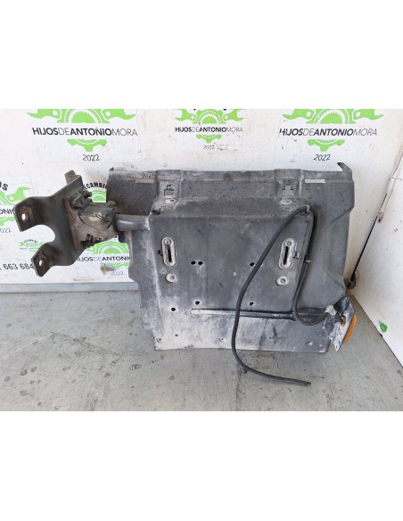 [110805] GUARDABARROS BAJO CABINA DERECHO - RENAULT PREMIUM ROUTE -2006 (01/2005 - 01/2013)