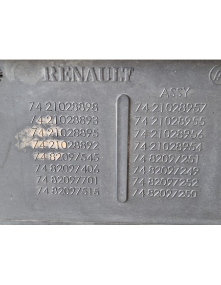 [110804] GUARDABARROS FIJO CABINA IZQUIERDO - RENAULT SERIE T (01/2013 - ...)