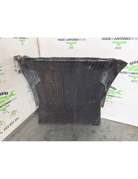 [110802] GUARDABARRO TRASERO IZQUIERDO - RENAULT PREMIUM ROUTE -2006 (01/2005 - 01/2013)