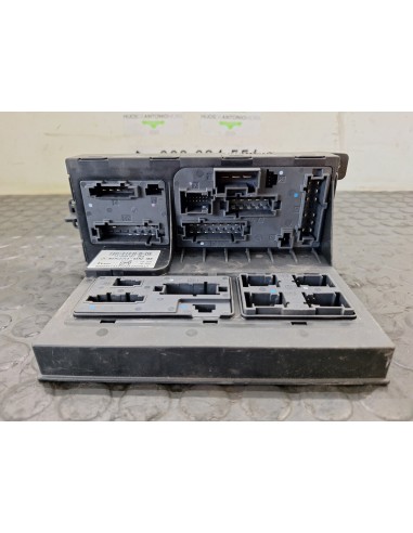 [110779] CAJA RELES / FUSIBLES - MERCEDES CLASE...