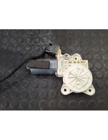 [110778] MOTOR ELEVALUNAS DELANTERO IZQUIERDO - MERCEDES CLASE GLS (W166) (01/2015 - ...)