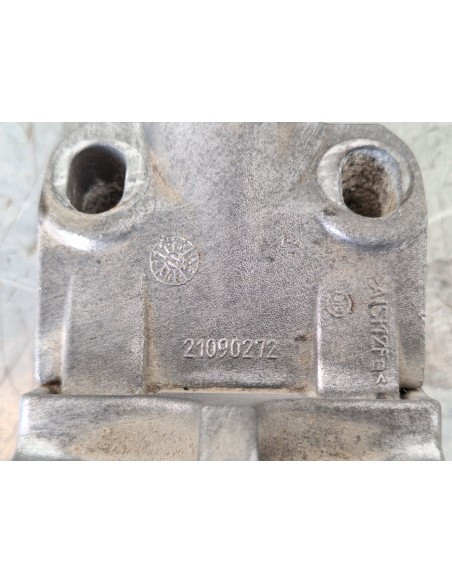 [110663] SOPORTE GUARDABARRO - RENAULT MAGNUM 4XX.18/4XX.26 02 - (01/2001 - 12/2006)