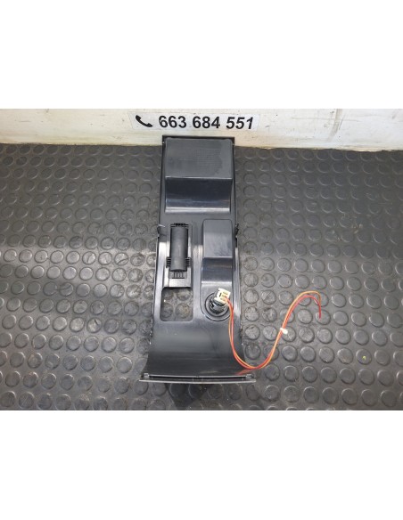 [110657] PLASTICO INTERIOR - IVECO EUROCARGO TECTOR (01/2001 - 12/2003)