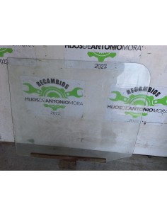 [110613] LUNA DELANTERA IZQUIERDA - NISSAN L35.95