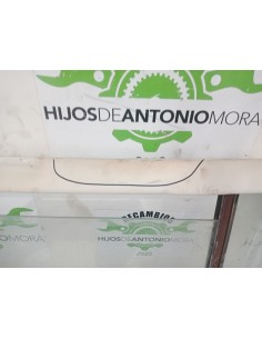 [110604] PUERTA DELANTERA DERECHA - NISSAN L35.95