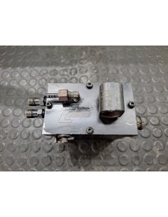 [110595] BOMBA ELEVAR CABINA - VOLVO FL 10 (01/1986 -...