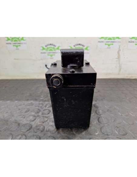 [110595] BOMBA ELEVAR CABINA - VOLVO FL 10 (01/1986 - 01/1998)