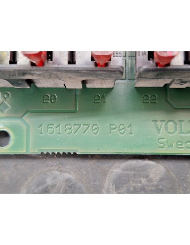 [110590] CAJA RELES / FUSIBLES - VOLVO FL 10...