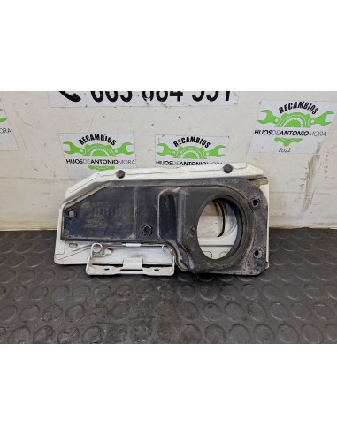 [110571] TAPA EXTERIOR COMBUSTIBLE - MERCEDES...