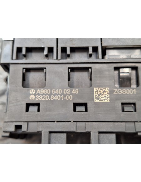 [110477] BOTONERA - MERCEDES ACTROS 2-EJES 6-CIL. SERIE/BM (01/1996 - 12/2003)