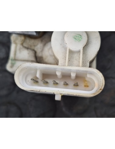 [110406] CERRADURA PUERTA DELANTERA DERECHA -...