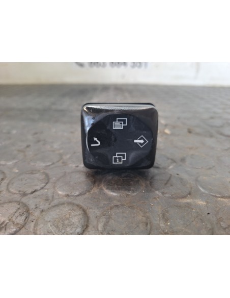 [110390] MANDO MULTIFUNCION - MERCEDES ATEGO 2-EJES 18 T /BM 950/2/4 (01/1997 - 12/2004)