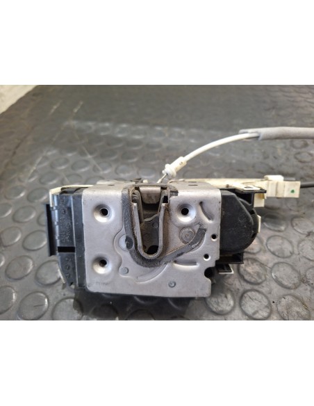 [110370] CERRADURA PUERTA DELANTERA IZQUIERDA  - MERCEDES SPRINTER 02.00 - CAJA CERRADA (01/1999 - 01/2006)