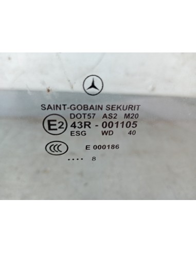 [110367] LUNA DELANTERA DERECHA - MERCEDES...