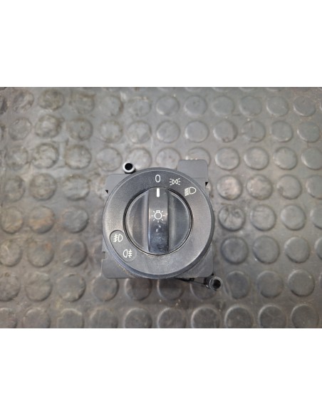 [110339] RULETA LUCES - MERCEDES SPRINTER 02.00 - CAJA CERRADA (01/1999 - 01/2006)