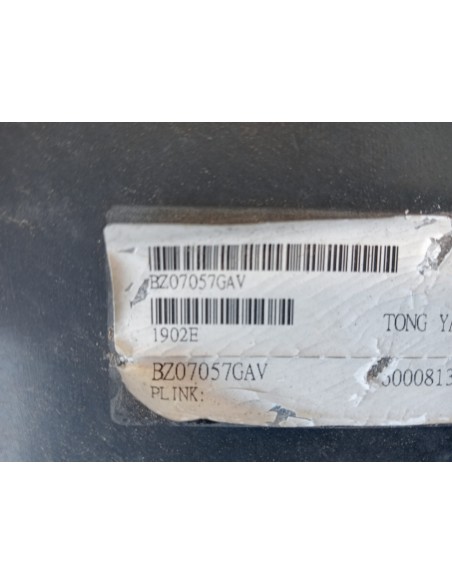 [110330] REJILLA DELANTERA - MERCEDES SPRINTER 02.00 - CAJA CERRADA (01/1999 - 01/2006)