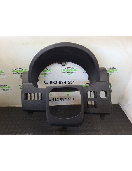 [110327] MOLDURA CUADRO INSTRUMENTOS - MERCEDES SPRINTER 02.00 - CAJA CERRADA (01/1999 - 01/2006)