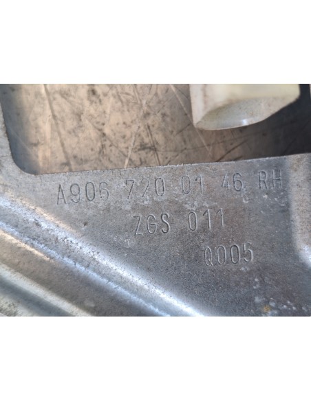 [110309] ELEVALUNAS DELANTERO DERECHO - MERCEDES SPRINTER 02.00 - CAJA CERRADA (01/1999 - 01/2006)