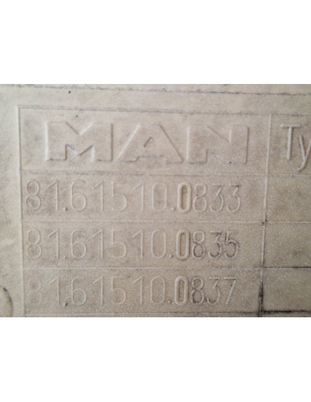 [110230] GUARDABARROS BAJO CABINA IZQUIERDO - MAN TGX 35.XXX (01/2007 - ...)