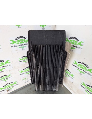 [110227] GUARDABARROS FIJO CABINA IZQUIERDO -...