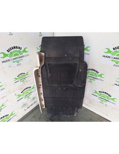 [110227] GUARDABARROS FIJO CABINA IZQUIERDO -...