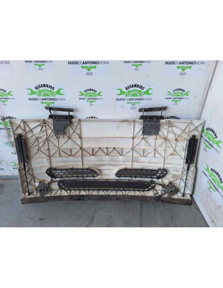 [110218] CALANDRA DELANTERA - NISSAN ATLEON