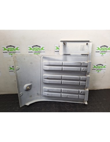 [110189] REJILLA LATERAL - NISSAN ECO - T...