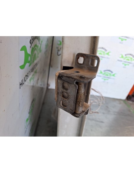 [110132] PUERTA DELANTERA IZQUIERDA - MAN LE 140