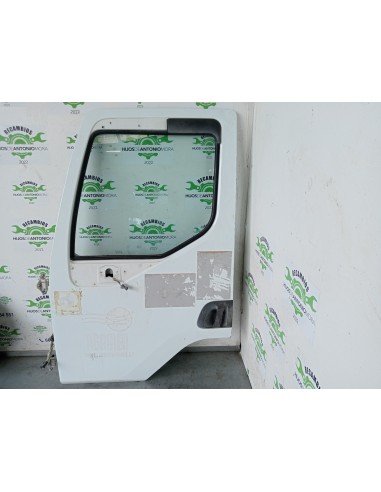 [110128] PUERTA DELANTERA IZQUIERDA - RENAULT...