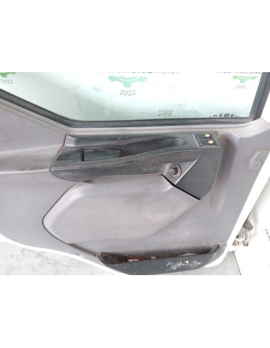 [110128] PUERTA DELANTERA IZQUIERDA - RENAULT...