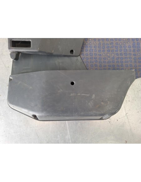 [110081] GUARNECIDO PUERTA DELANTERA IZQUIERDA - MAN TG-M 18.XXX