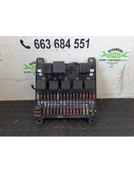 [110047] CAJA RELES / FUSIBLES - NISSAN ECO - T 135.75/100 KW