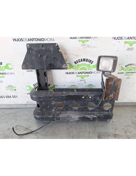 [109989] SOPORTE GUARDABARROS FIJO CABINA DERECHO - MAN TGX 35.XXX (01/2007 - ...)