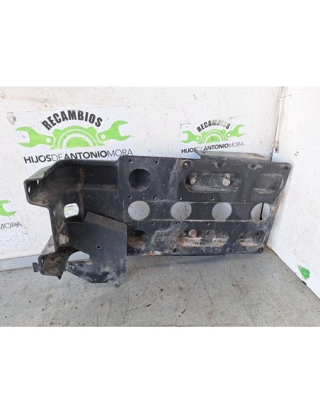 [109988] SOPORTE GUARDABARROS FIJO CABINA IZQUIERDO - MAN TGX 35.XXX (01/2007 - ...)