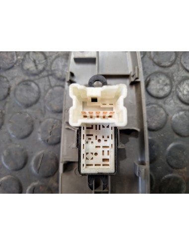 [109947] MANDO ELEVALUNAS DELANTERO DERECHO -...